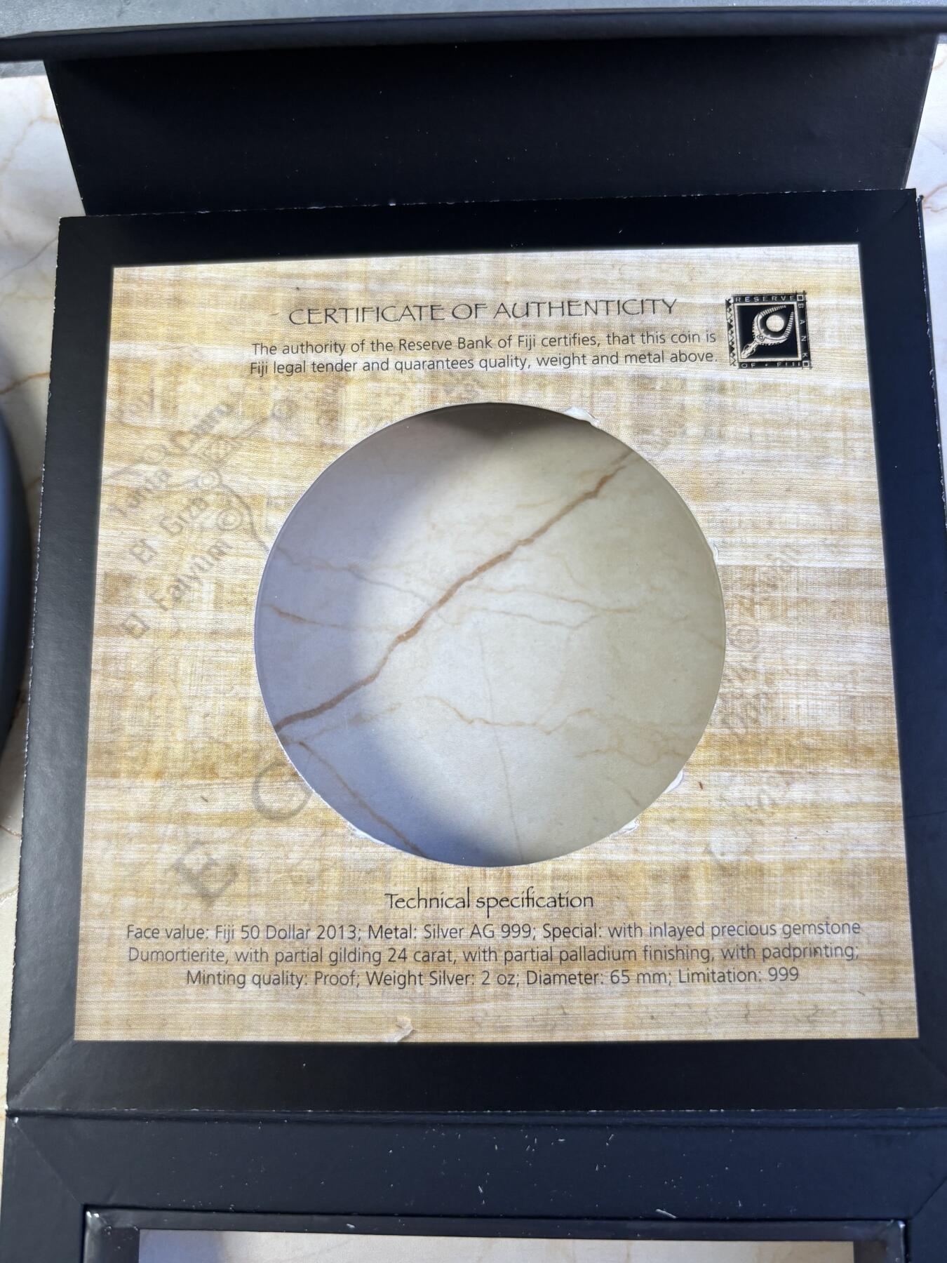 第196期拍卖 斐济2013年法老宝藏系列镶嵌白云石宝石2盎司银币，999银，发行量999枚