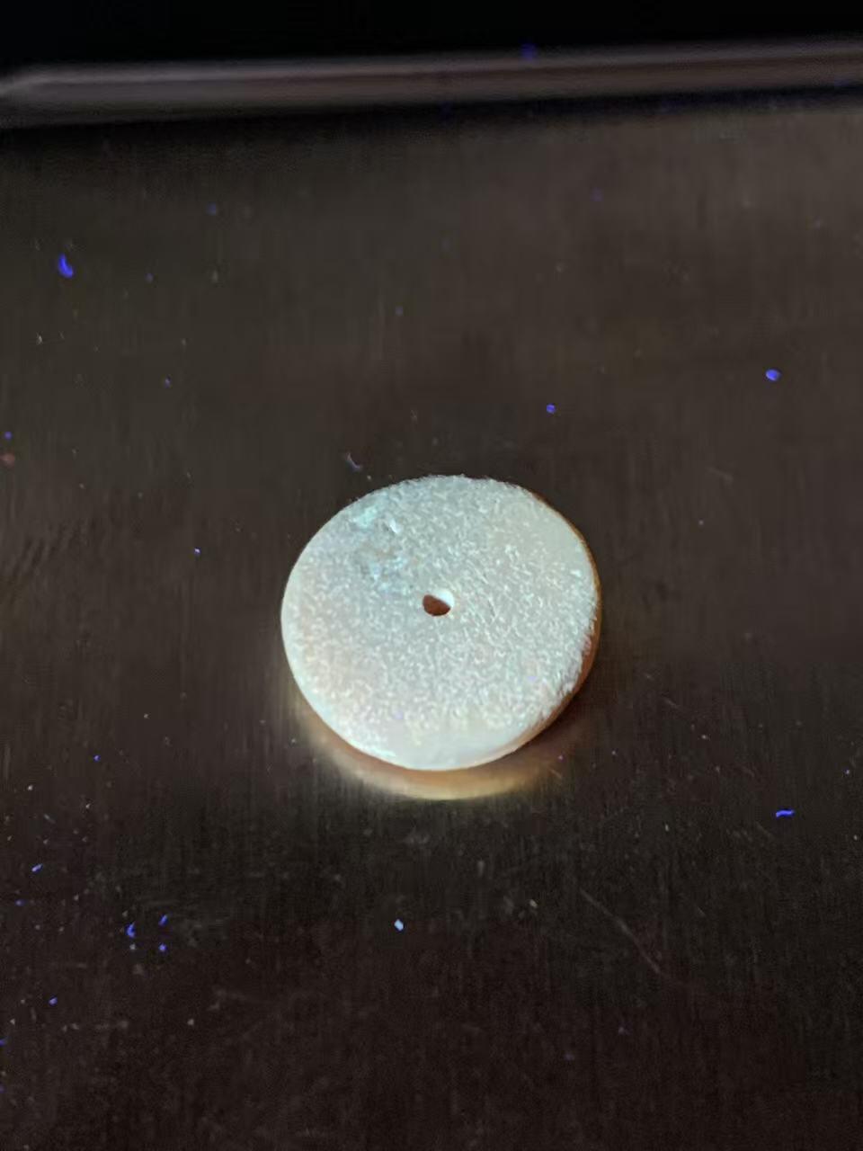 精美原皮蜜蜡小饼子一个！！