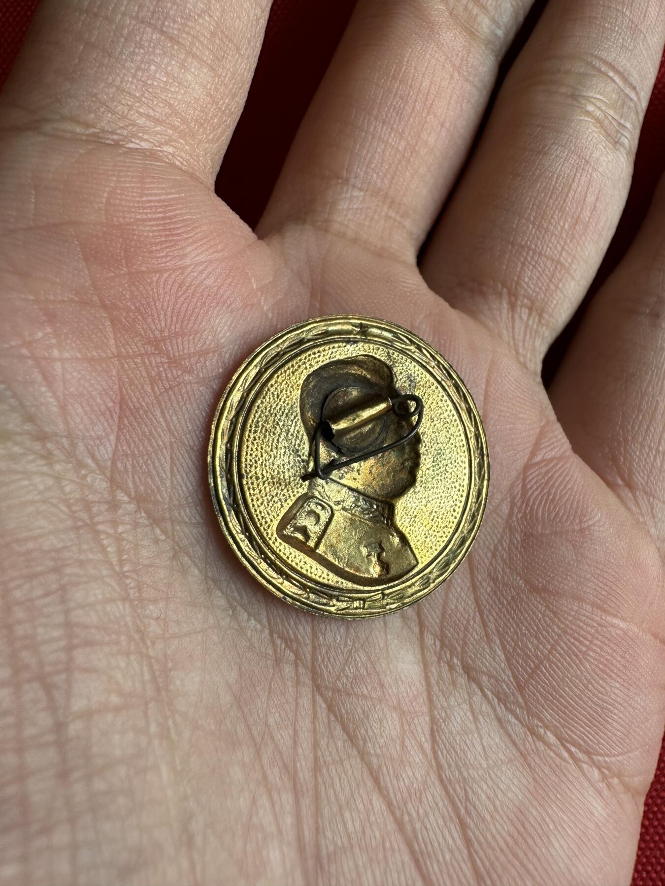 五哥徽章群   2号周四晚上八点4群联拍 铜章