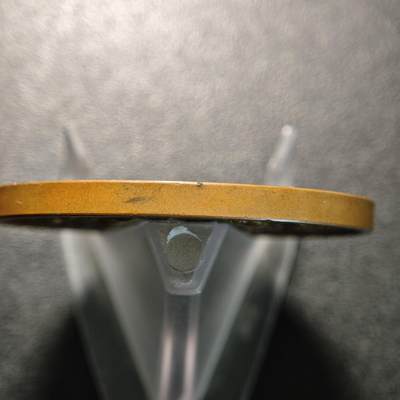 【德藏】世界币章拍卖第170期（拍品征集中~欢迎藏友联系） 1896年 英国皇家园艺学会纪念大铜章，是英国皇家造币厂首席雕刻师威廉·怀恩（William Wyon）的作品，此版为1836年雕刻版本。直径55毫米，精美浮雕工艺，正面是五位花神的形象，背面环绕花卉装饰。品相完好，银章常见，铜章少见，值得收藏 直径约：54.8mm；重约：74.4g