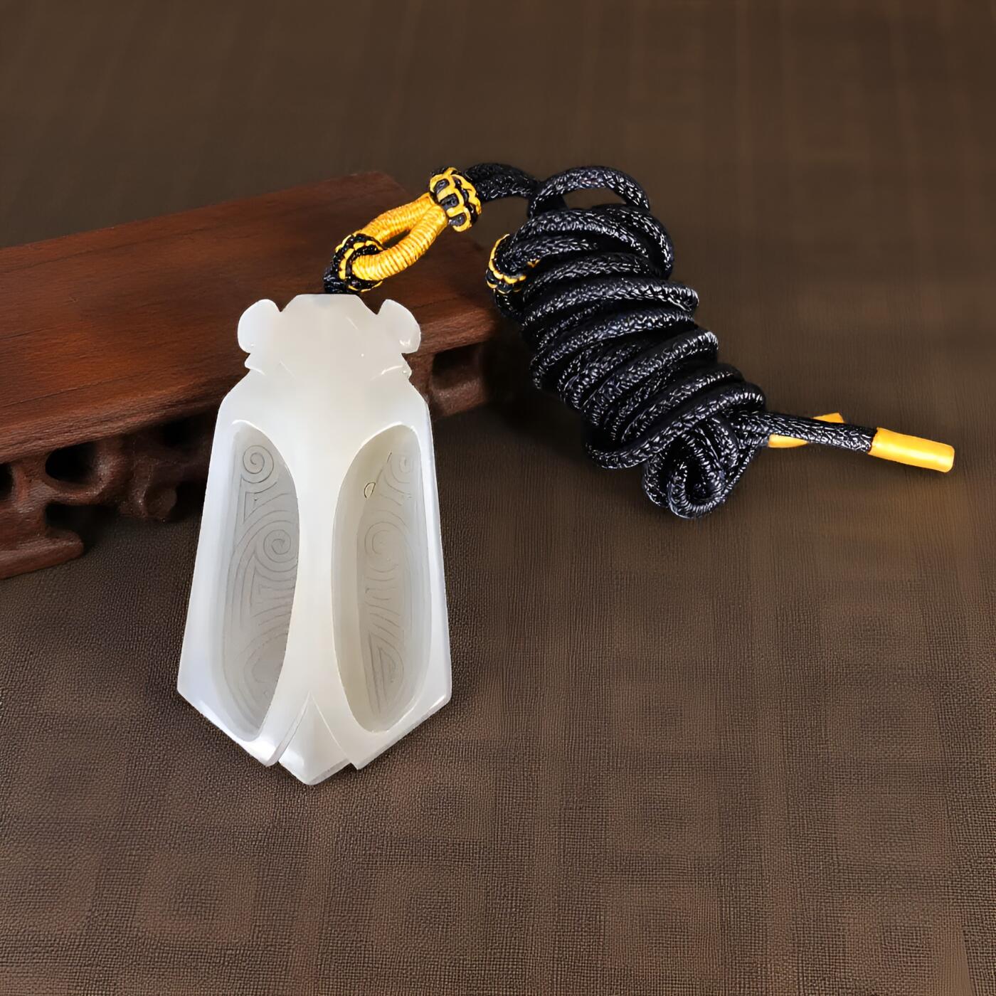 碧月说宝 君子怀瑾·当代和田玉清风专场（七） 白玉薄胎蝉