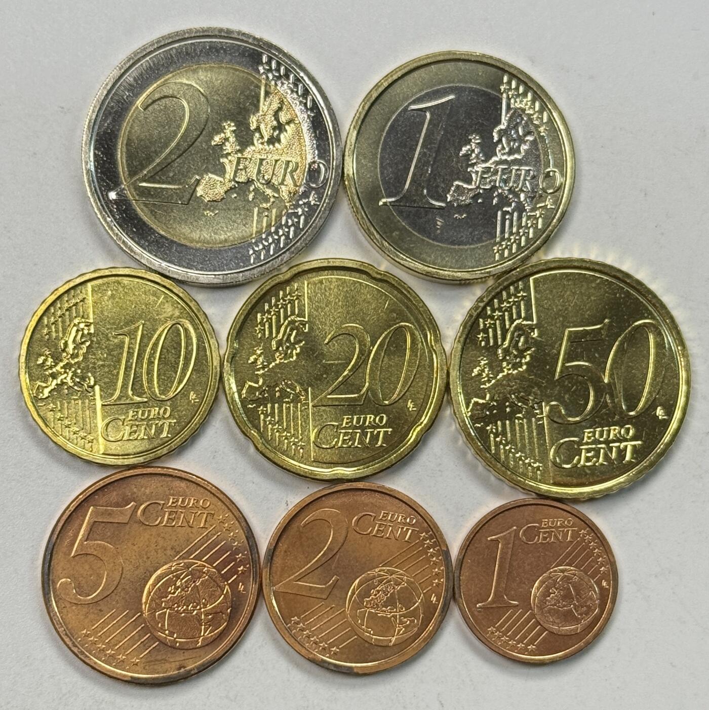 S&S Numismatic世界钱币-拍卖 第125期  圣马力诺2010年 第二版地图 8枚欧元套币 含2枚双色高值币