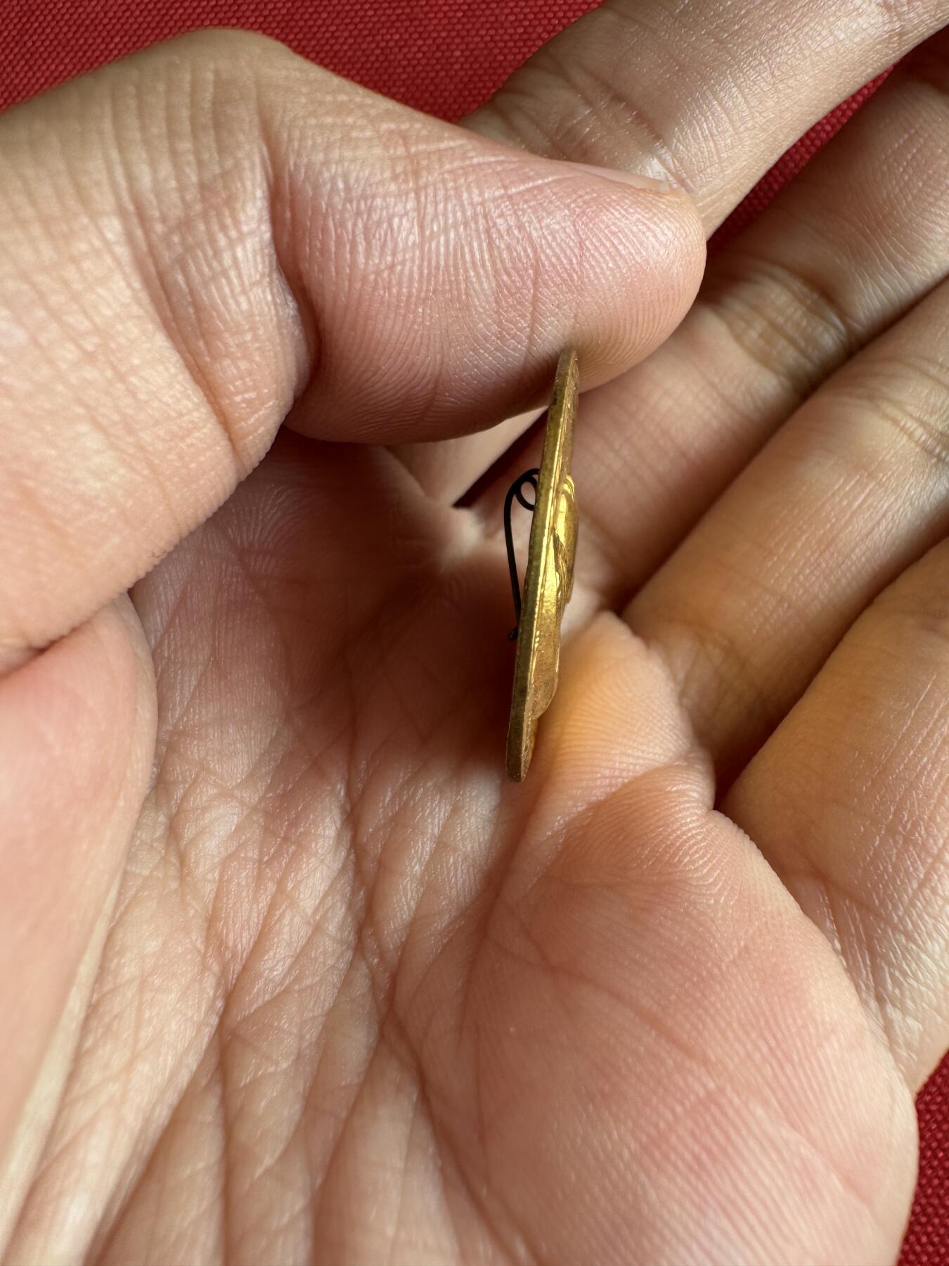 五哥徽章群   2号周四晚上八点4群联拍 铜章