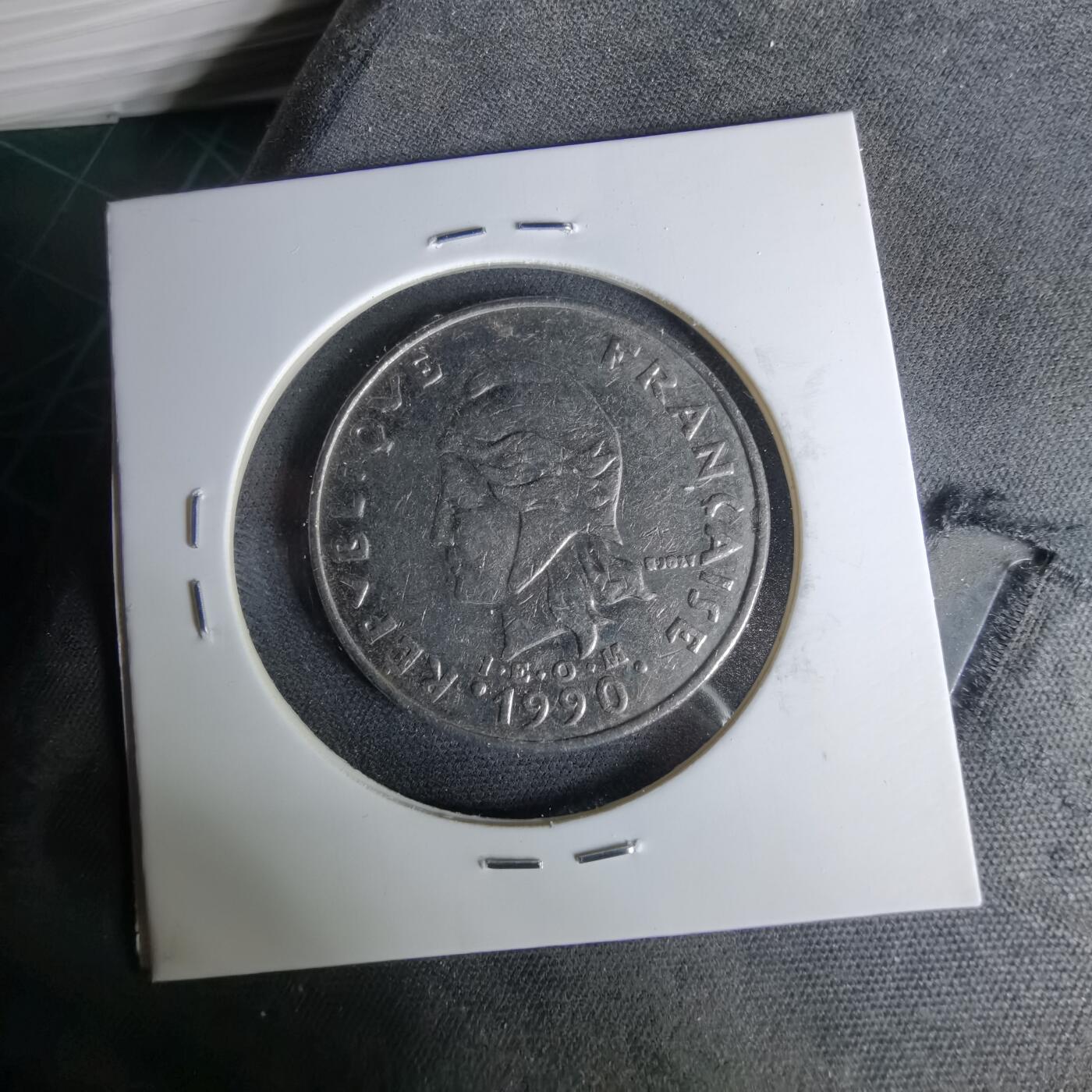 沼泽如烟--第1041场 法属新喀里多尼亚1990年20法郎