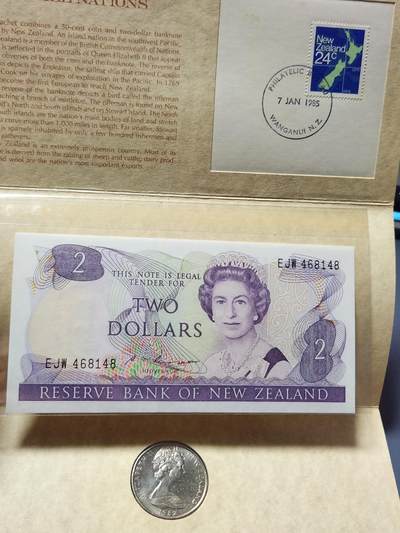 4月1号晚上8点 中外纸币自动截拍第50场 - 新西兰 三合一 全新