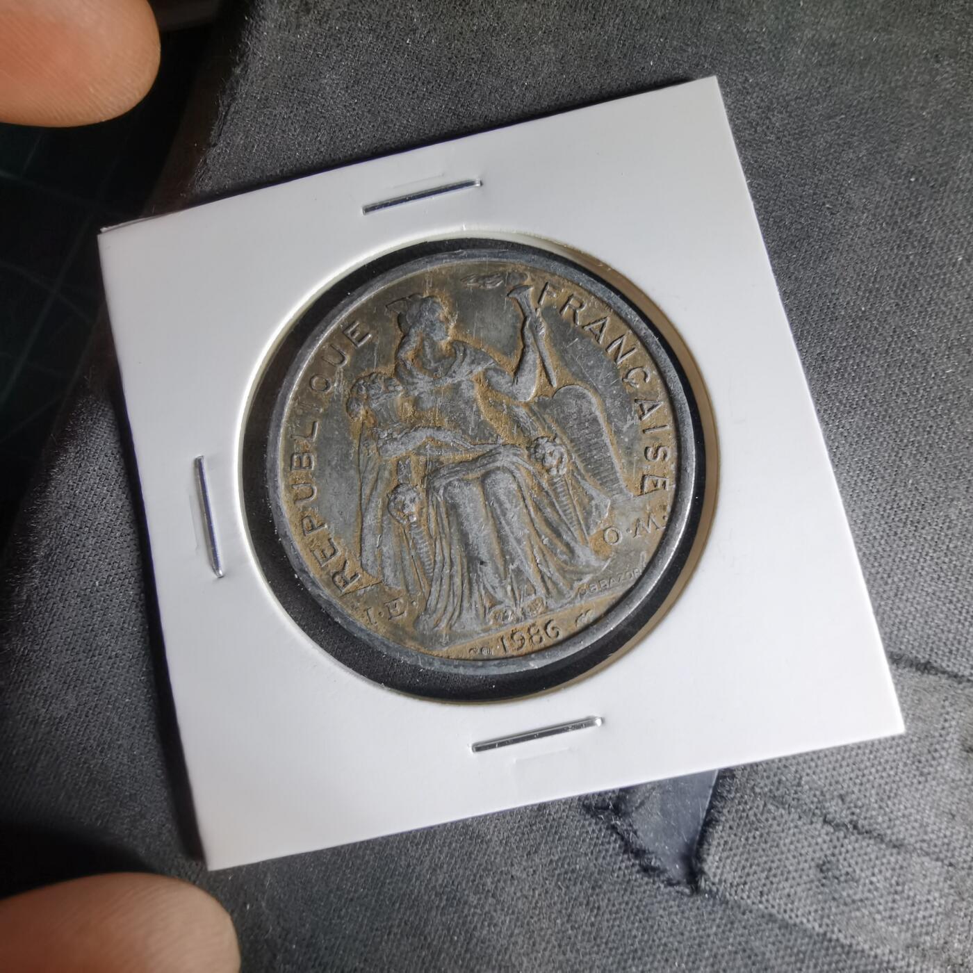 沼泽如烟--第1041场 法属新喀里多尼亚1986年5法郎