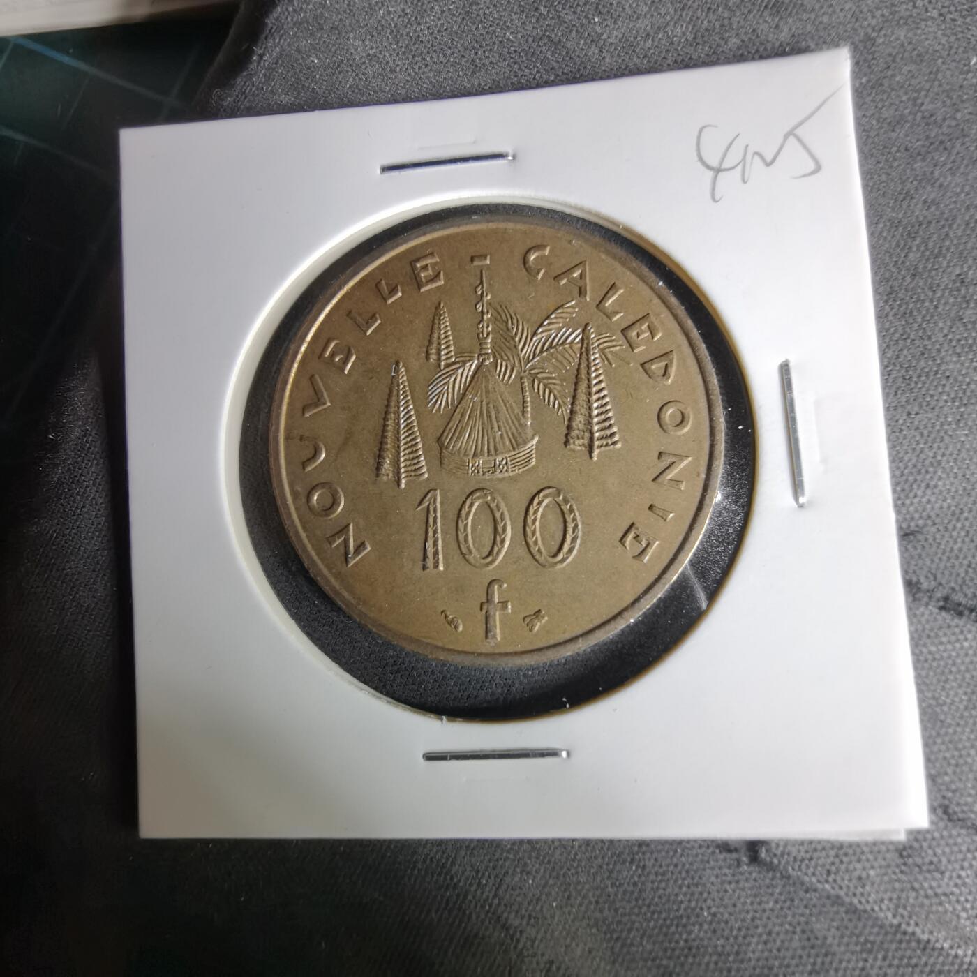 沼泽如烟--第1041场 法属新喀里多尼亚1999年100法郎