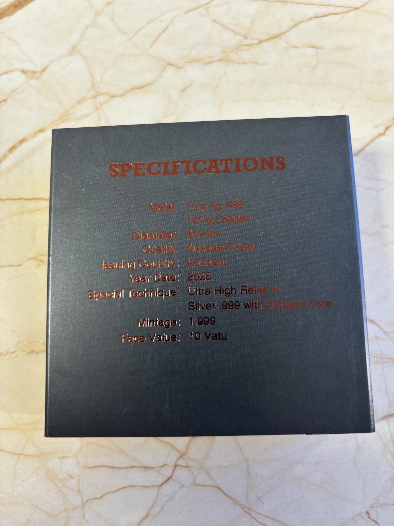 第196期拍卖 瓦努阿图2026年恐龙时代6剑齿虎银铜双金属仿古纪念币，999银+铜，10克银+145铜，发行1999枚