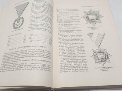 南水社第5次拍卖  匈牙利人民共和国官方出版《1979年匈牙利人民共和国勋章奖章官方图鉴》