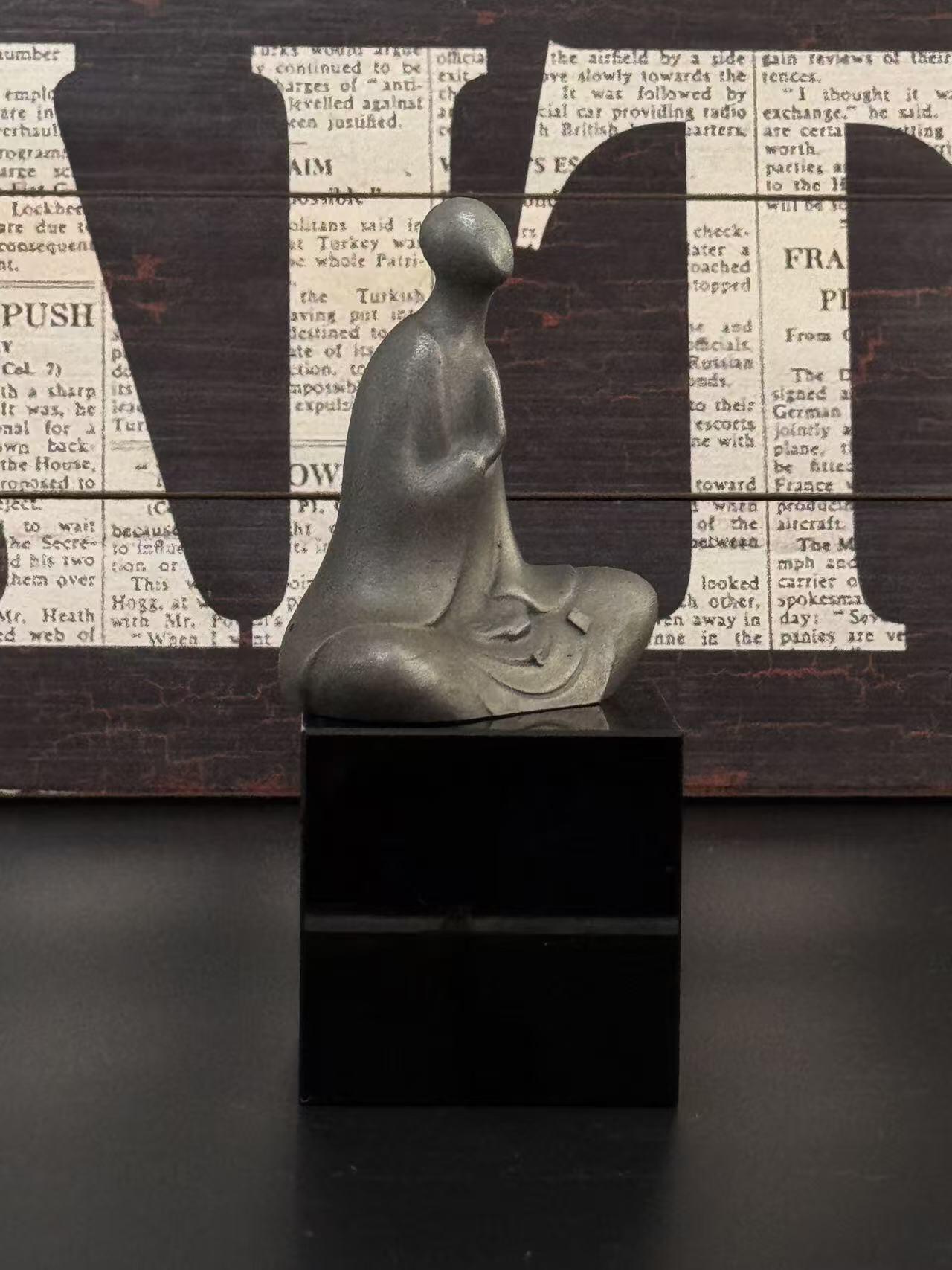 零元拍：禅意 铁艺无相佛，实心铸铁，高约18.5CM，重量约200克。