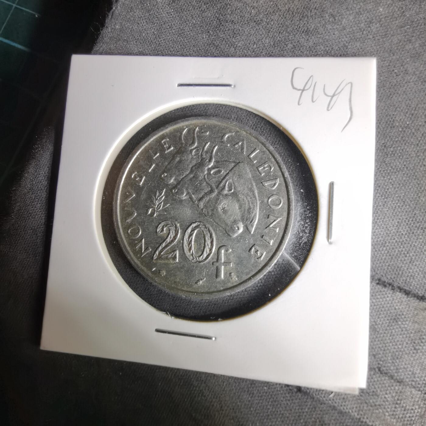 沼泽如烟--第1041场 法属新喀里多尼亚1972年20法郎