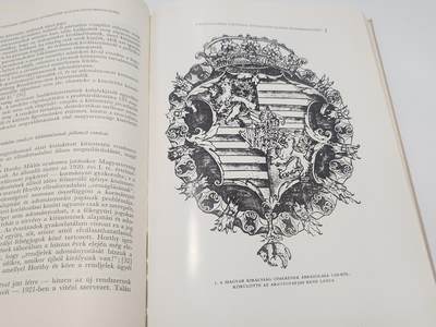 南水社第5次拍卖  匈牙利人民共和国官方出版《1979年匈牙利人民共和国勋章奖章官方图鉴》