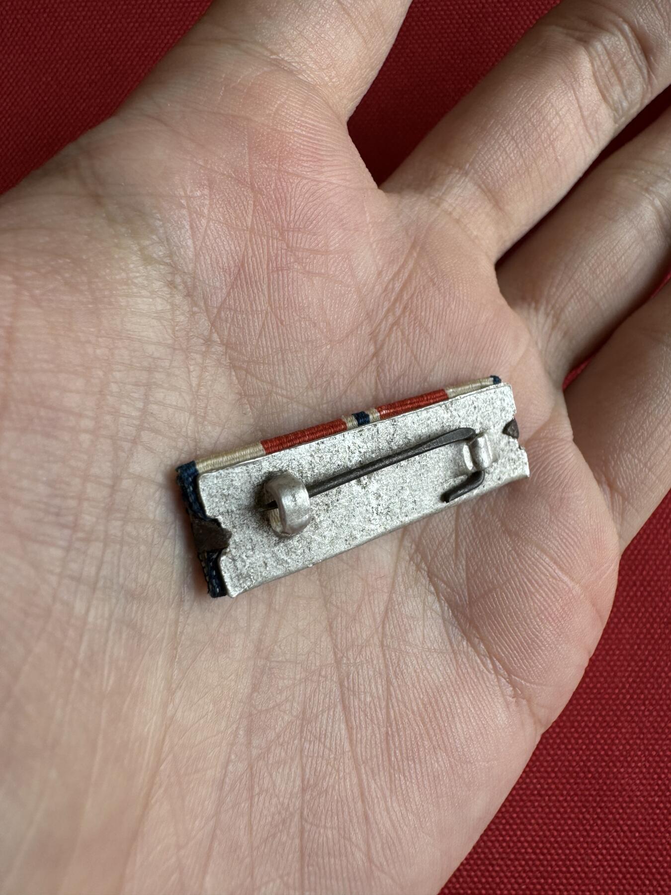 五哥徽章群   2号周四晚上八点4群联拍 略章