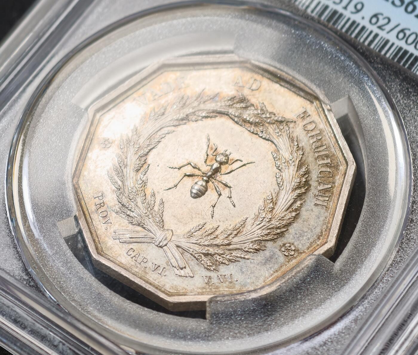 甄臻铺-世界币章拍卖（第58期），送拍享返佣金等优惠多多 1822年法国里昂储蓄银行纪念银章 ，对边33mm 评级币 法国金融题材