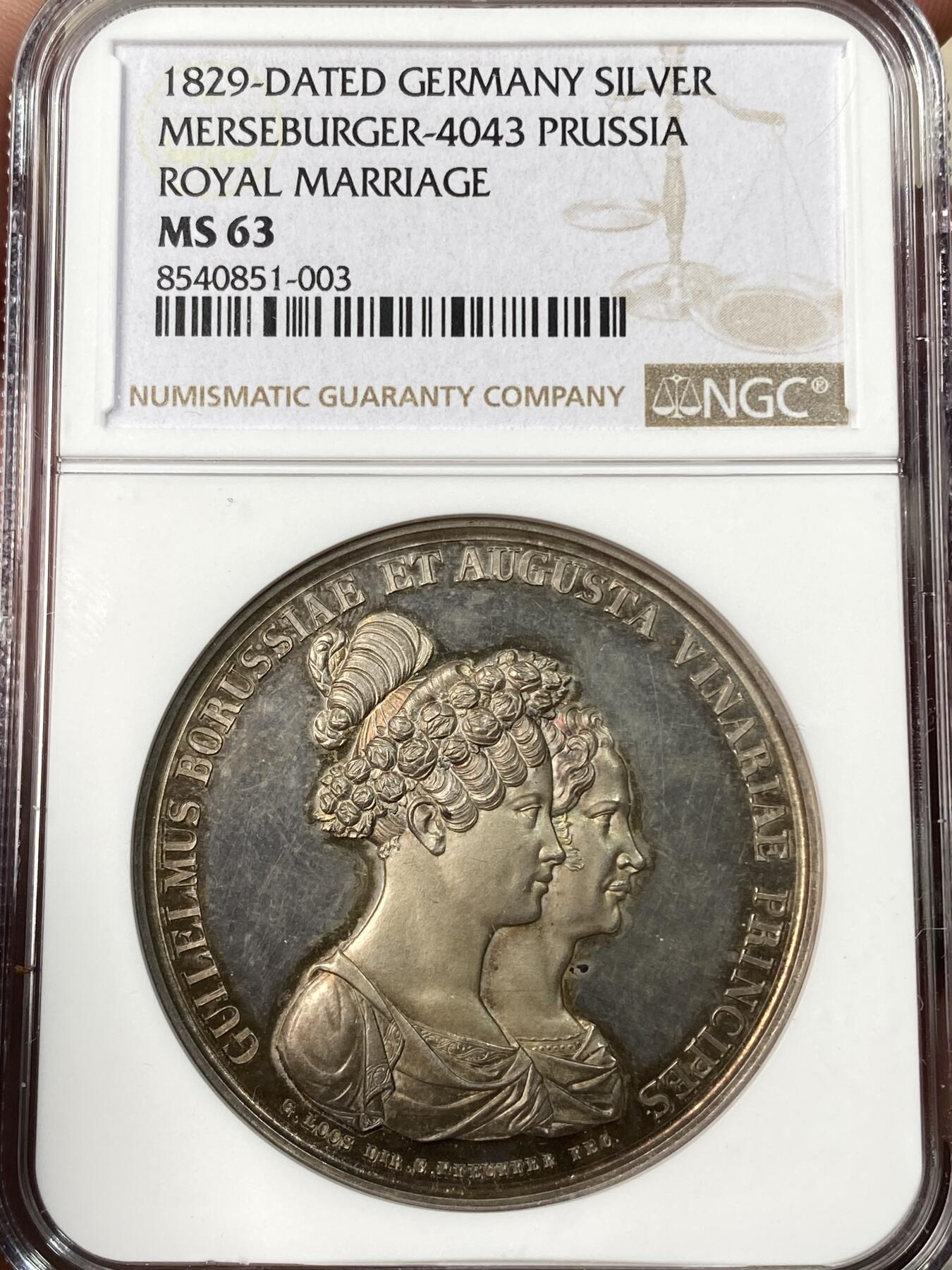 万国钱币拍卖第064期 NGC MS63 1829年德国普鲁士威廉（日后的威廉一世）与奥古斯塔大婚纪念大银章 威廉三世时期时任炮弹亲王的威廉与萨克森-魏玛的奥古斯塔结婚纪念 绝美镜面欧陆五彩德系结婚系列 43MM 28G