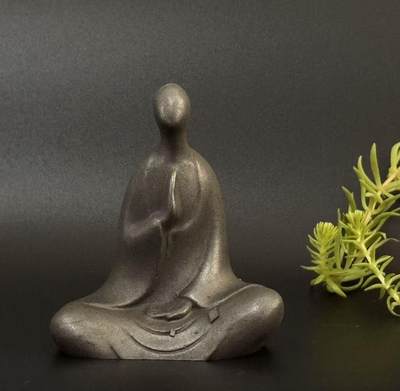 零元拍：禅意 铁艺无相佛，实心铸铁，高约18.5CM，重量约200克。 - 零元拍：禅意 铁艺无相佛，实心铸铁，高约18.5CM，重量约200克。