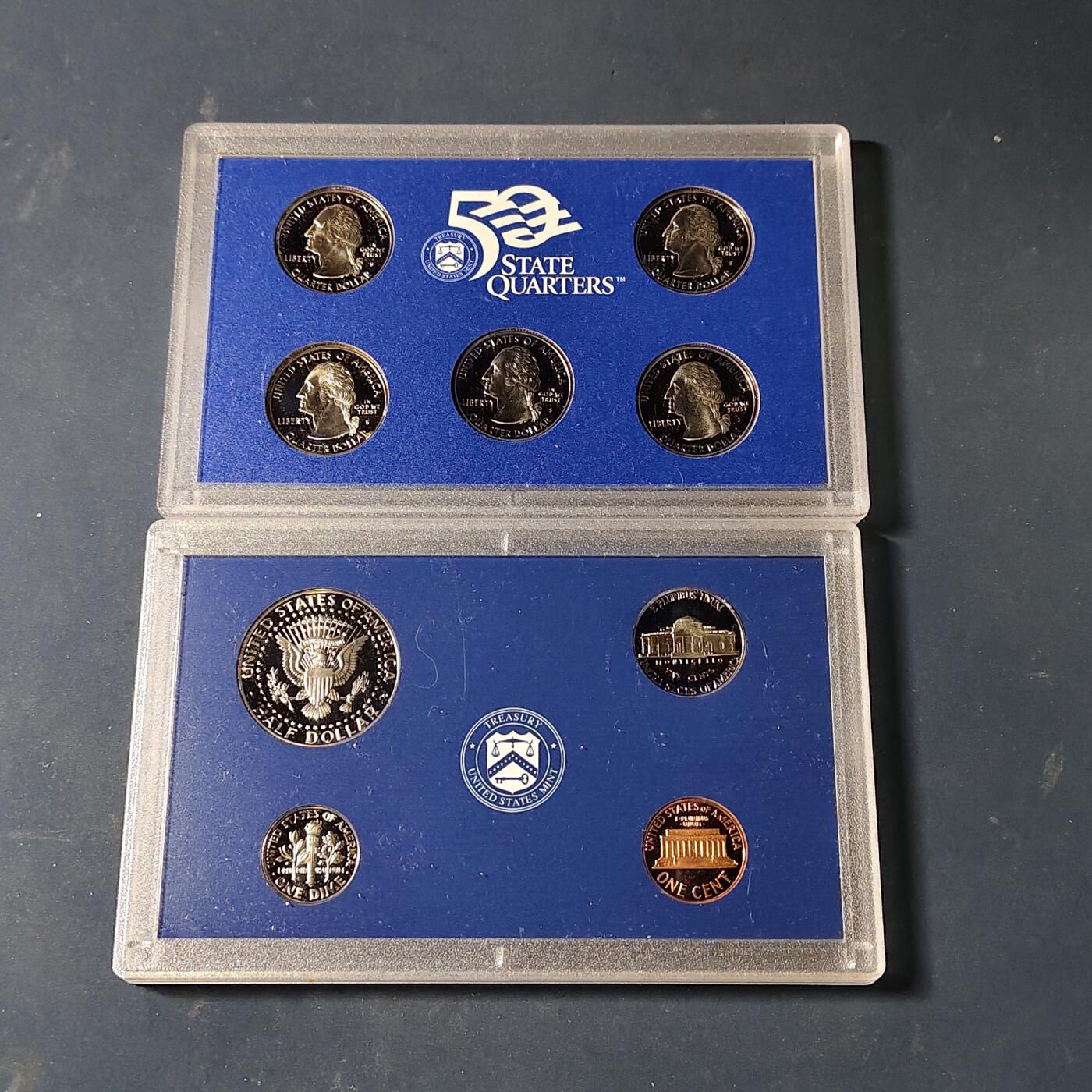 【全场包邮】纯粹捡漏拍517场 美国1999年官方封装精制套币（流通币一盒+州币一盒）-盒证全