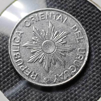 KK钱币收藏小铺  第417期 2月预留时间 周末发货 1989乌拉圭10比索