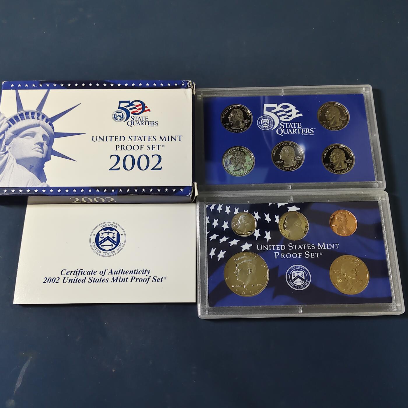 【全场包邮】纯粹捡漏拍517场 美国2002年官方封装精制套币（流通币一盒+州币一盒）-盒证全