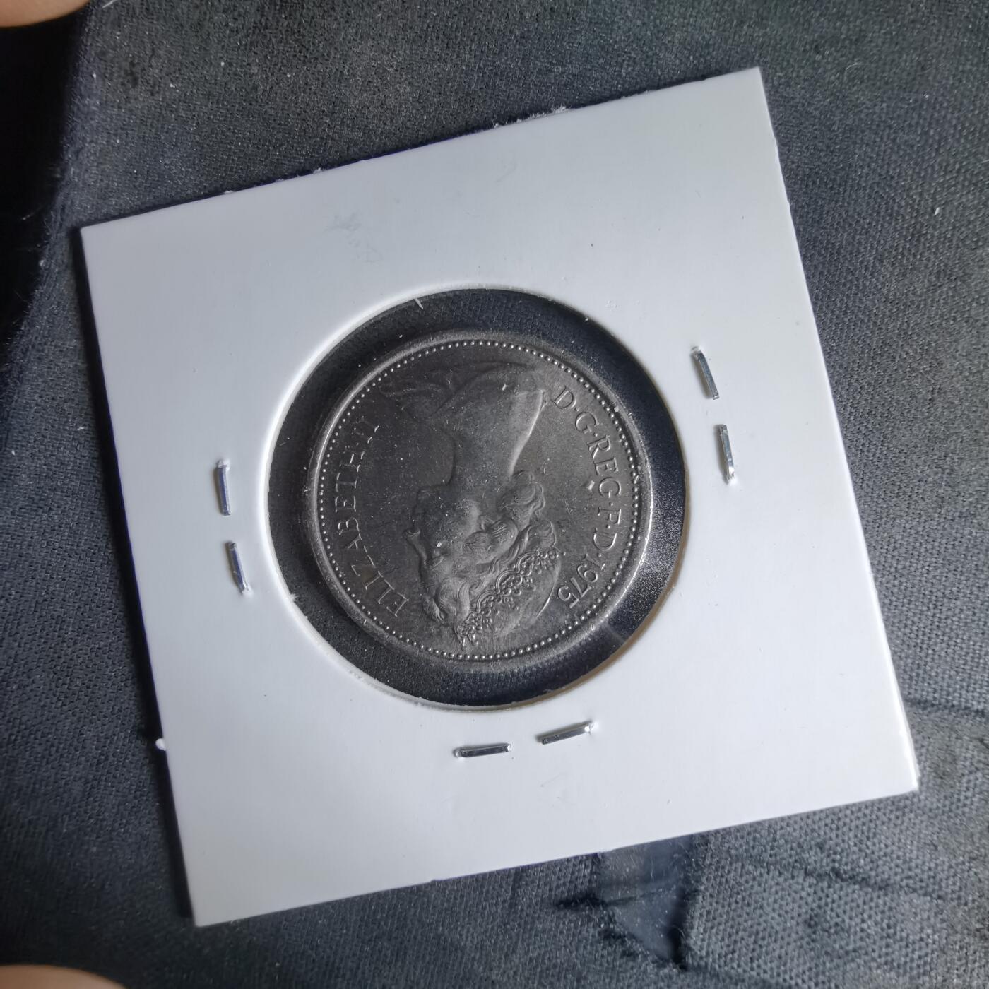 沼泽如烟--第1041场 英国1975年5便士