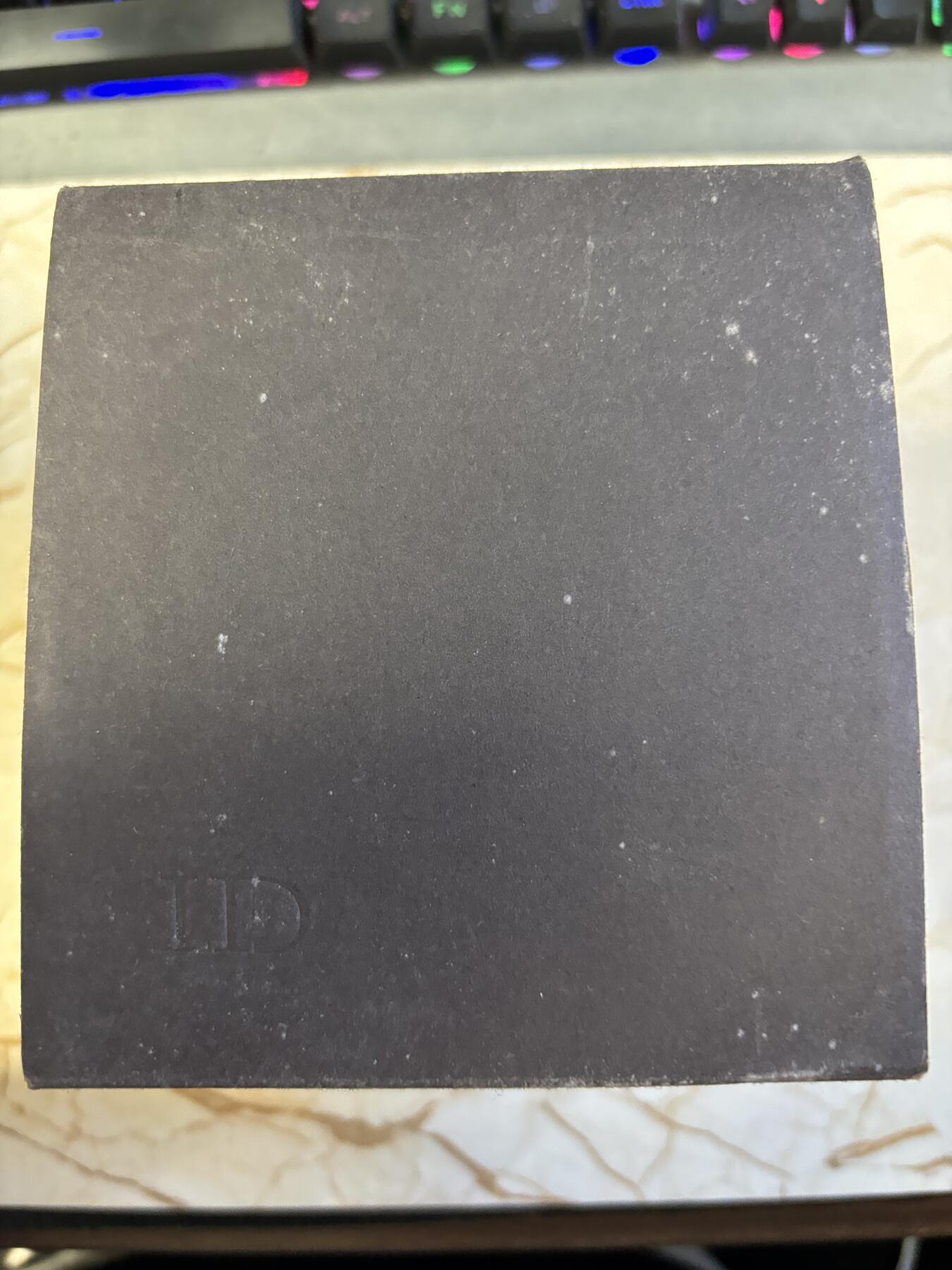 第196期拍卖 库克2018年摇篮曲系列熟睡的男孩仿古异形纪念银币，999银，发行量999枚