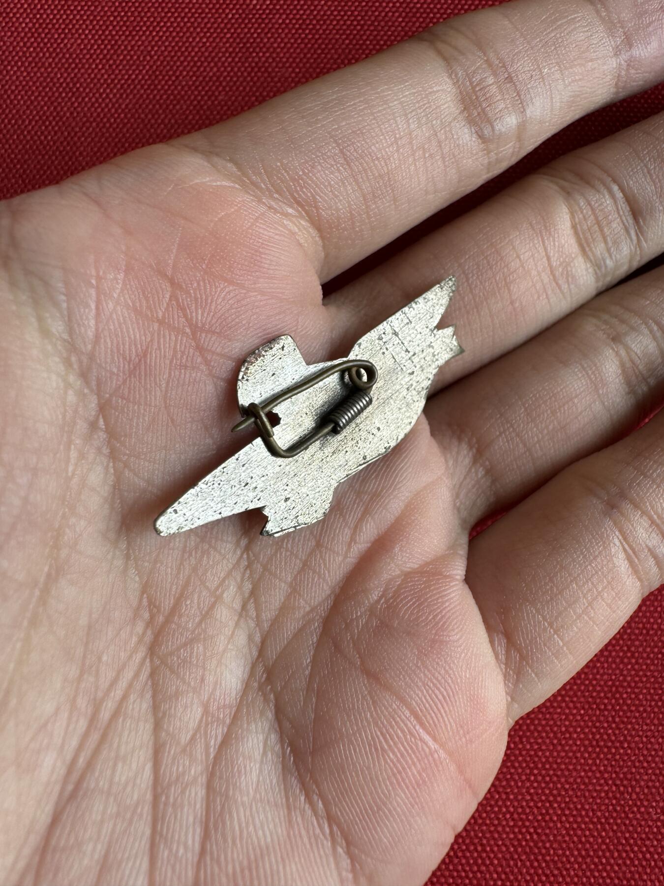 五哥徽章群   2号周四晚上八点4群联拍 铜章