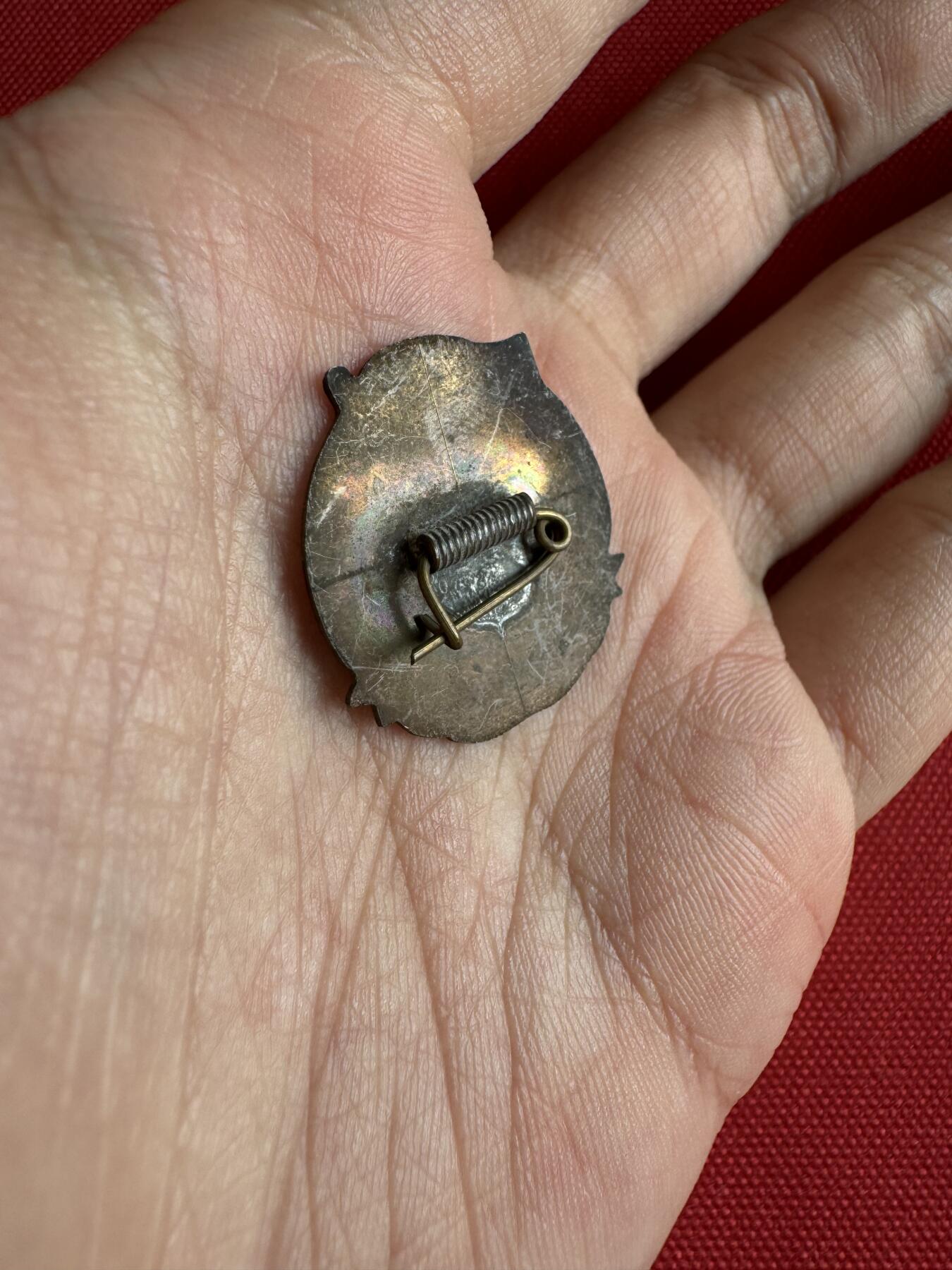 五哥徽章群   2号周四晚上八点4群联拍 铜章