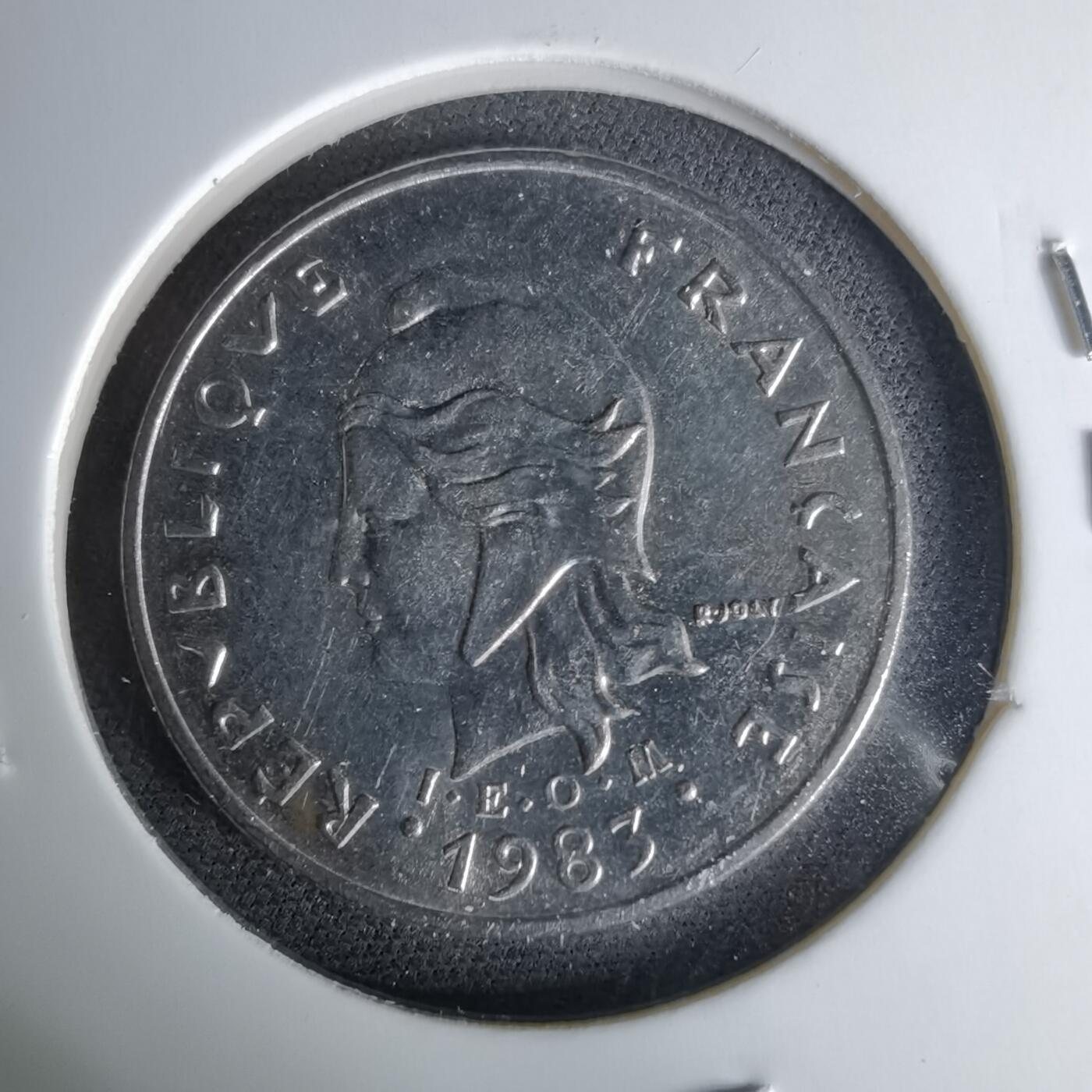 沼泽如烟--第1041场 法属新喀里多尼亚1983年10法郎