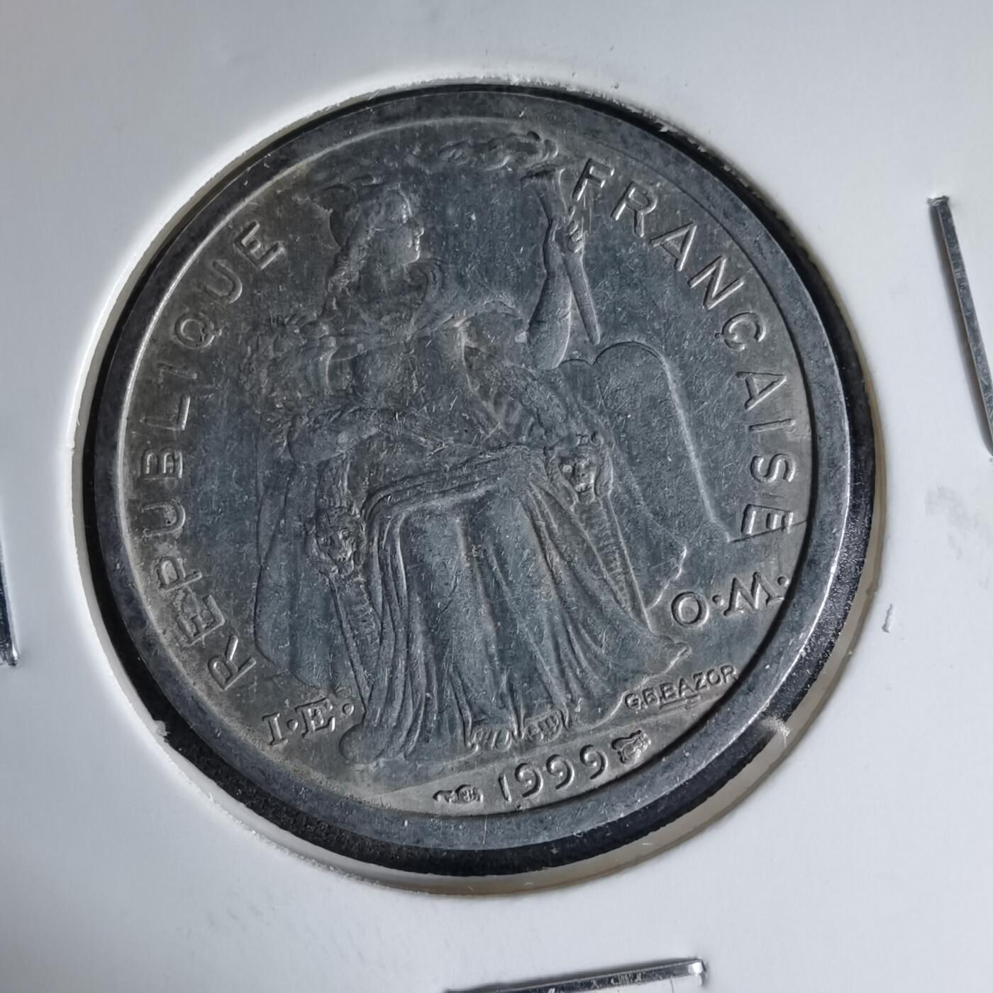 沼泽如烟--第1041场 法属新喀里多尼亚1999年2法郎