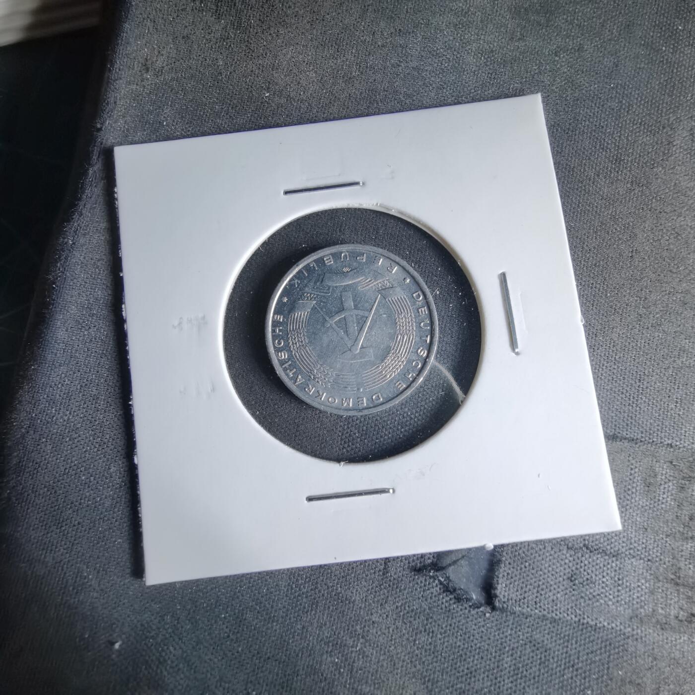 沼泽如烟--第1041场 东德1968年5芬尼