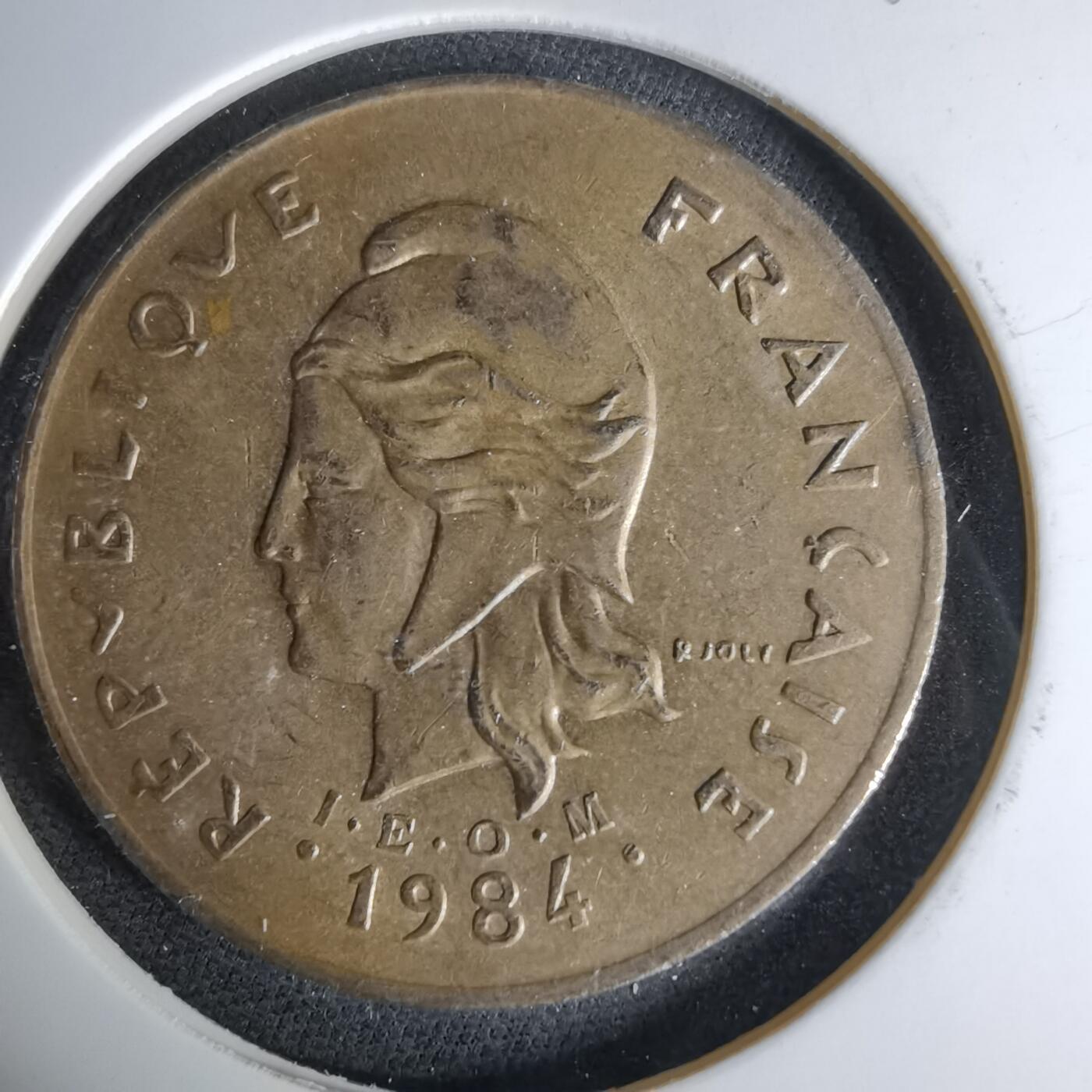 沼泽如烟--第1041场 法属新喀里多尼亚1984年100法郎