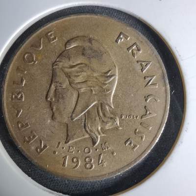 沼泽如烟--第1041场 - 法属新喀里多尼亚1984年100法郎