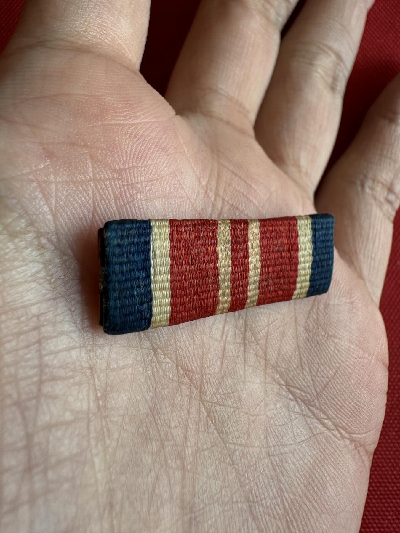 五哥徽章群   2号周四晚上八点4群联拍 略章