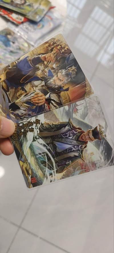 秋原瞳的小店第四十期——青梅时节雨纷纷，牧童遥指杏花村 - 卡游三国流芳传韵曹操一对不同