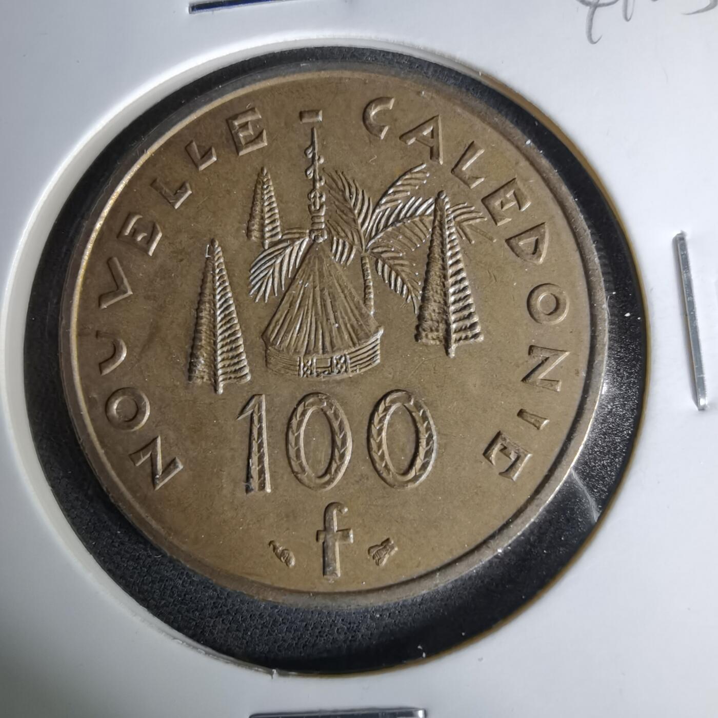 沼泽如烟--第1041场 法属新喀里多尼亚1999年100法郎