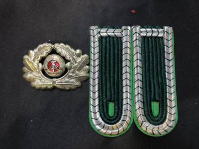 云宸嘉赏-勋臻佳藏四月精品甄选场次（低佣 一元一手） - 民主德国边防准尉配饰一套 