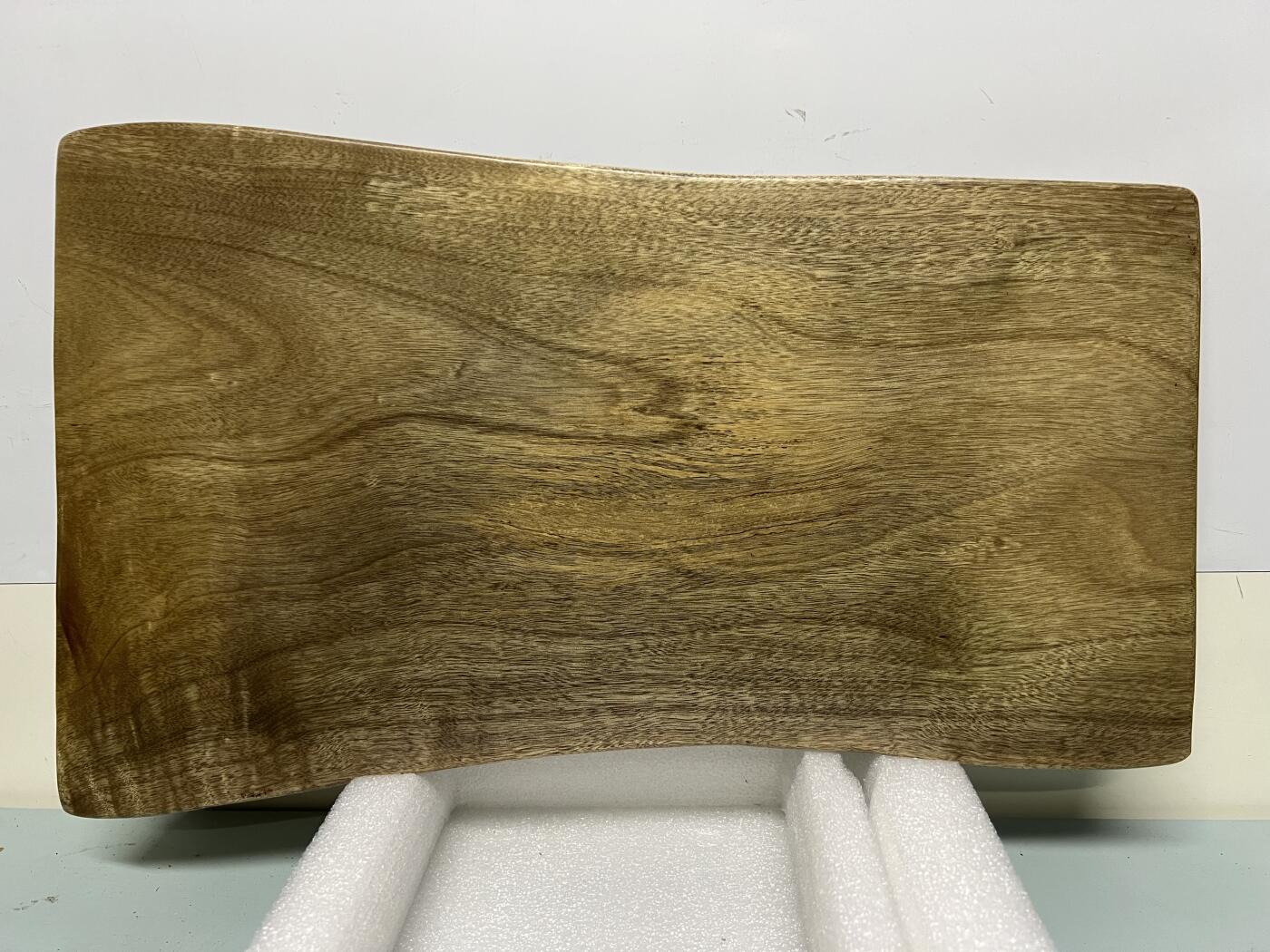 零元拍：NO5-5金丝楠茶盘 金光闪闪。尺寸约：29/22.5/3CM。