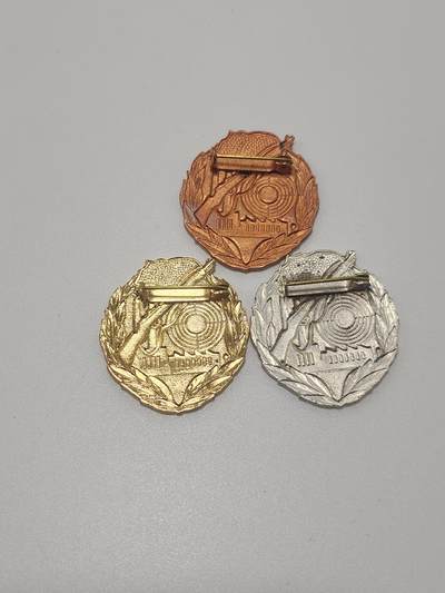 南水社第5次拍卖  民主德国工人阶级战斗队金银铜级射击奖章