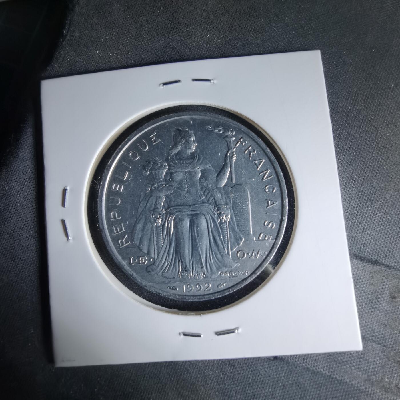 沼泽如烟--第1041场 法属新喀里多尼亚1992年5法郎