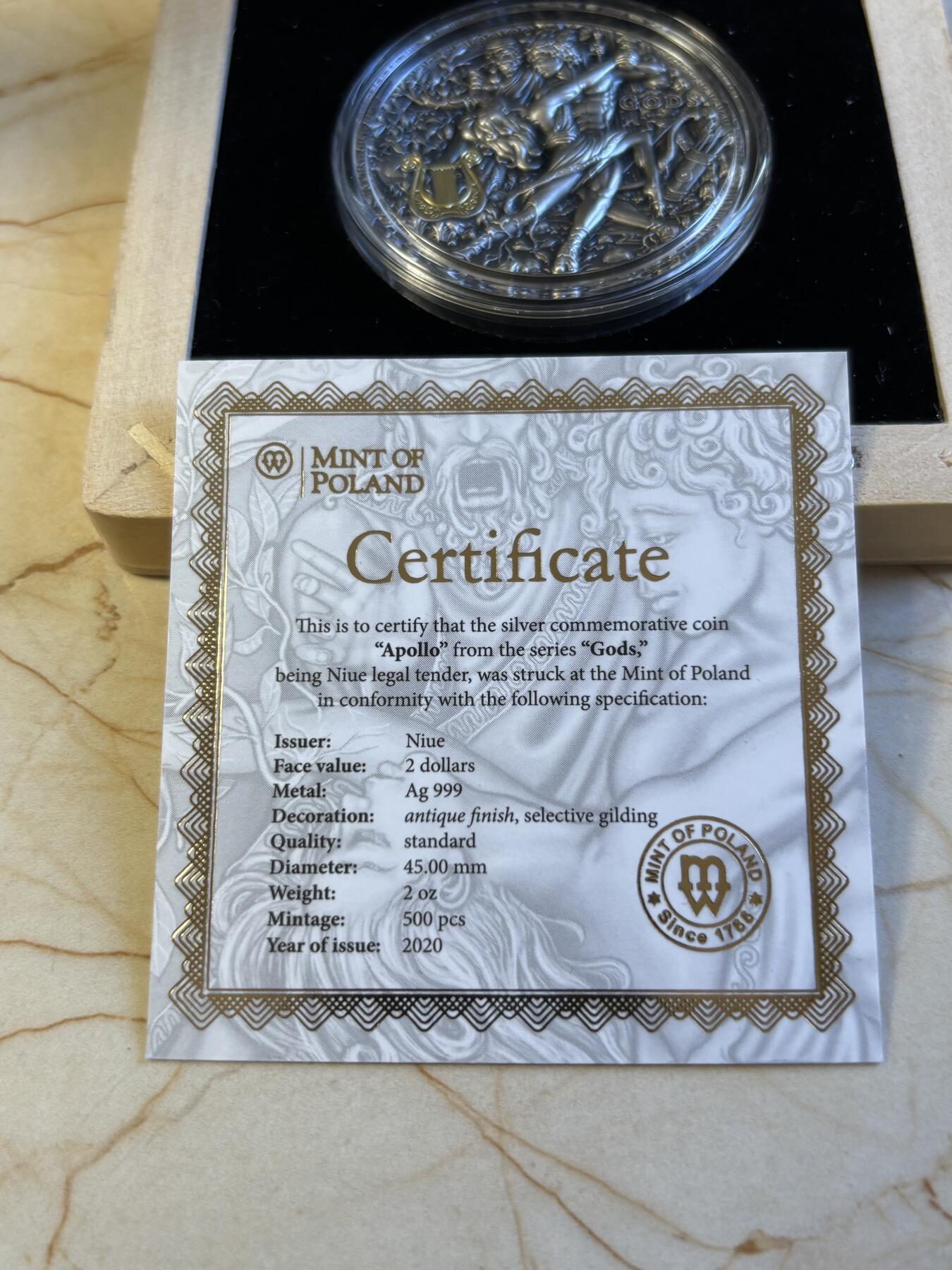 第196期拍卖 纽埃2020年发行众神系列爱乐之神太阳之子阿波罗2盎司高浮雕仿古镀金银币，999银，发行500枚
