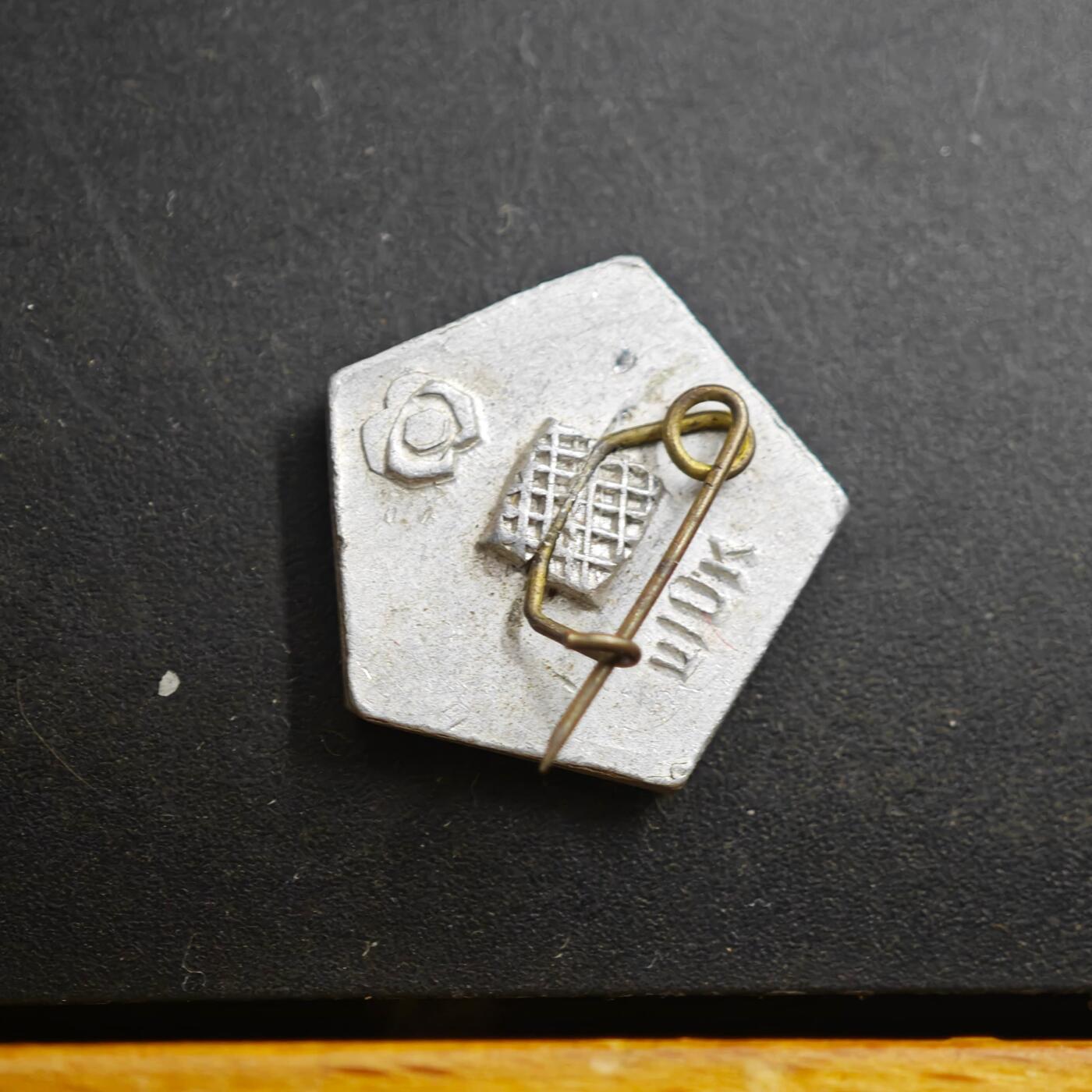 4月1日结束，成斌徽章钱币专场（今日继续更新）