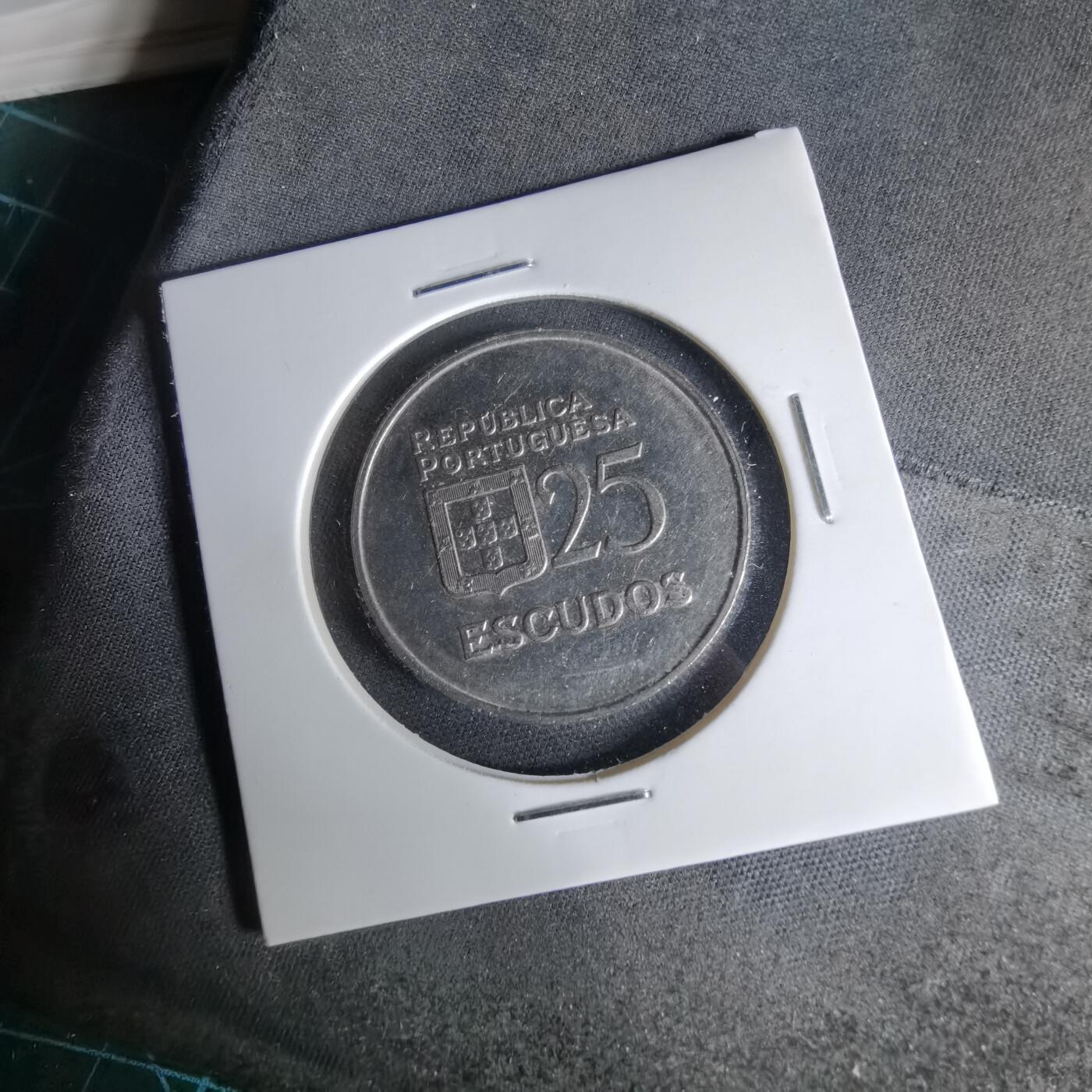 沼泽如烟--第1041场 葡萄牙1985年25埃斯库多