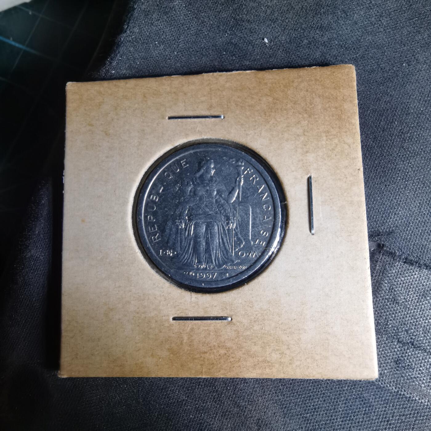 沼泽如烟--第1041场 法属新喀里多尼亚1997年1法郎