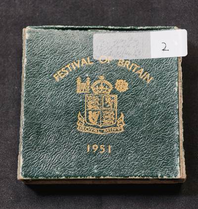 甄臻铺-世界币章拍卖（第58期），送拍享返佣金等优惠多多 - 1951年镊马剑，最后的马剑，没有证书