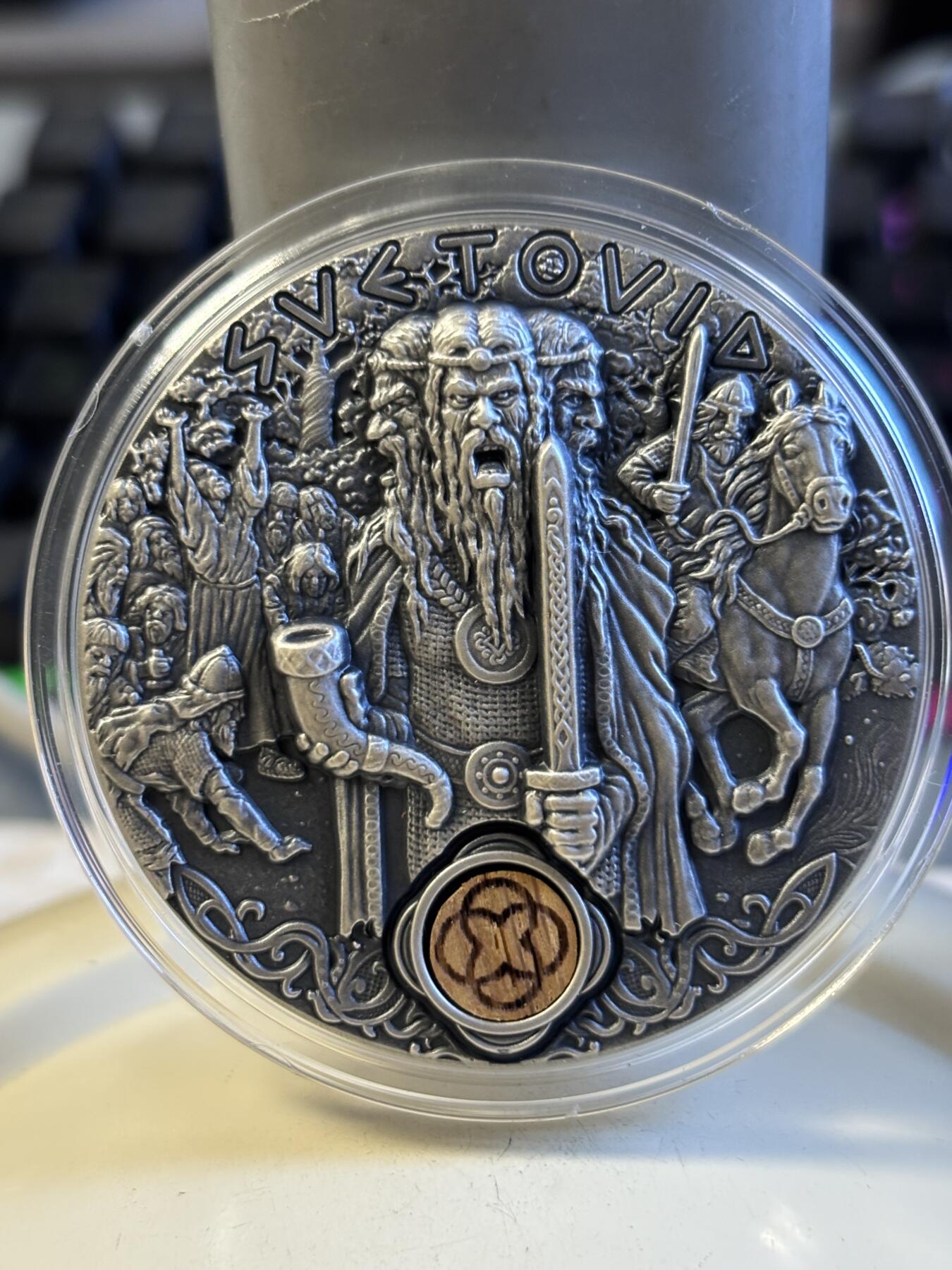 第196期拍卖 纽埃2019斯拉夫神系列2战神斯韦托维德2盎司银币，999银，发行500枚