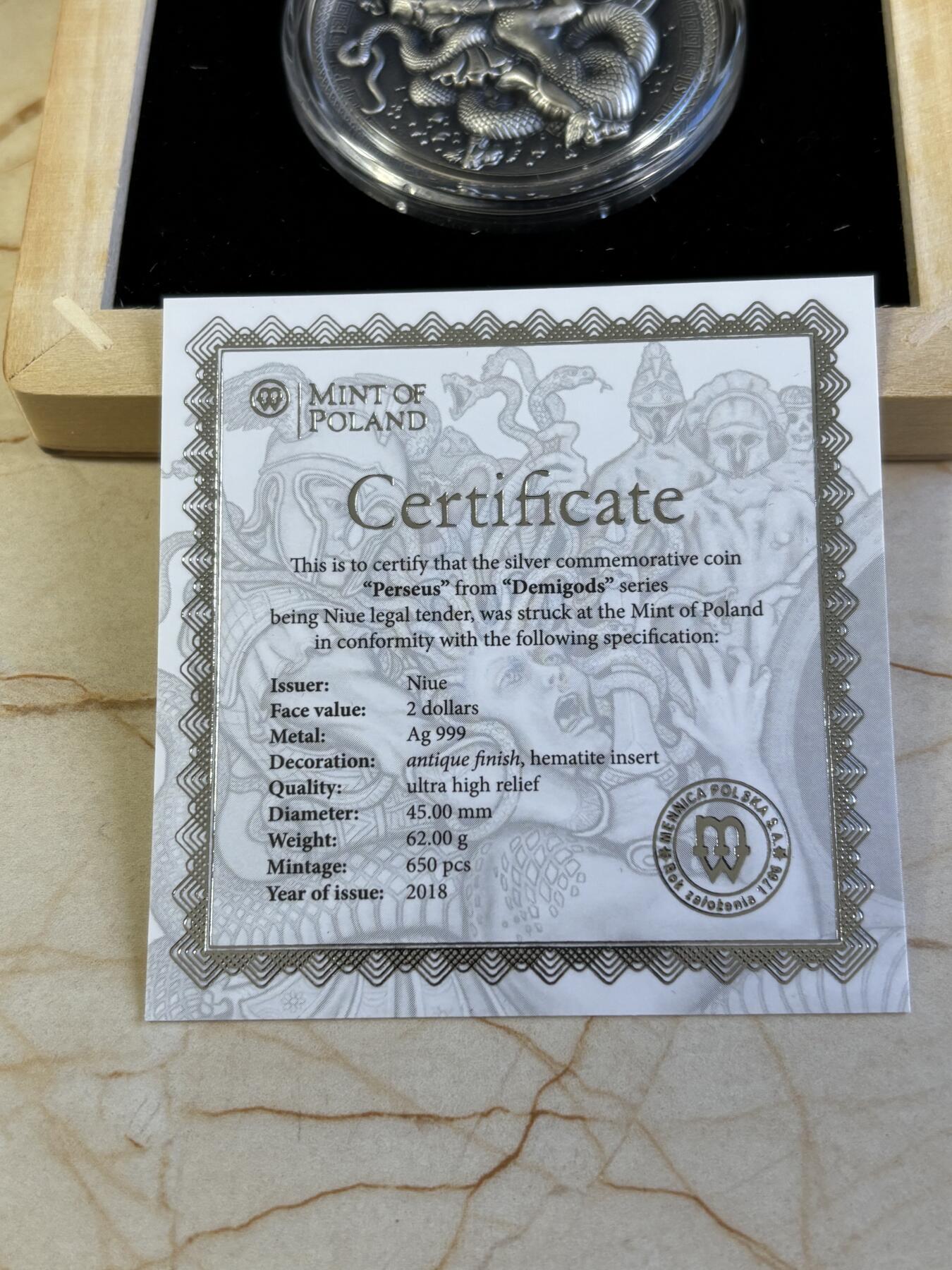 第196期拍卖 纽埃2018年半神珀尔修斯大战美杜莎2盎司银币，999银，发行650枚