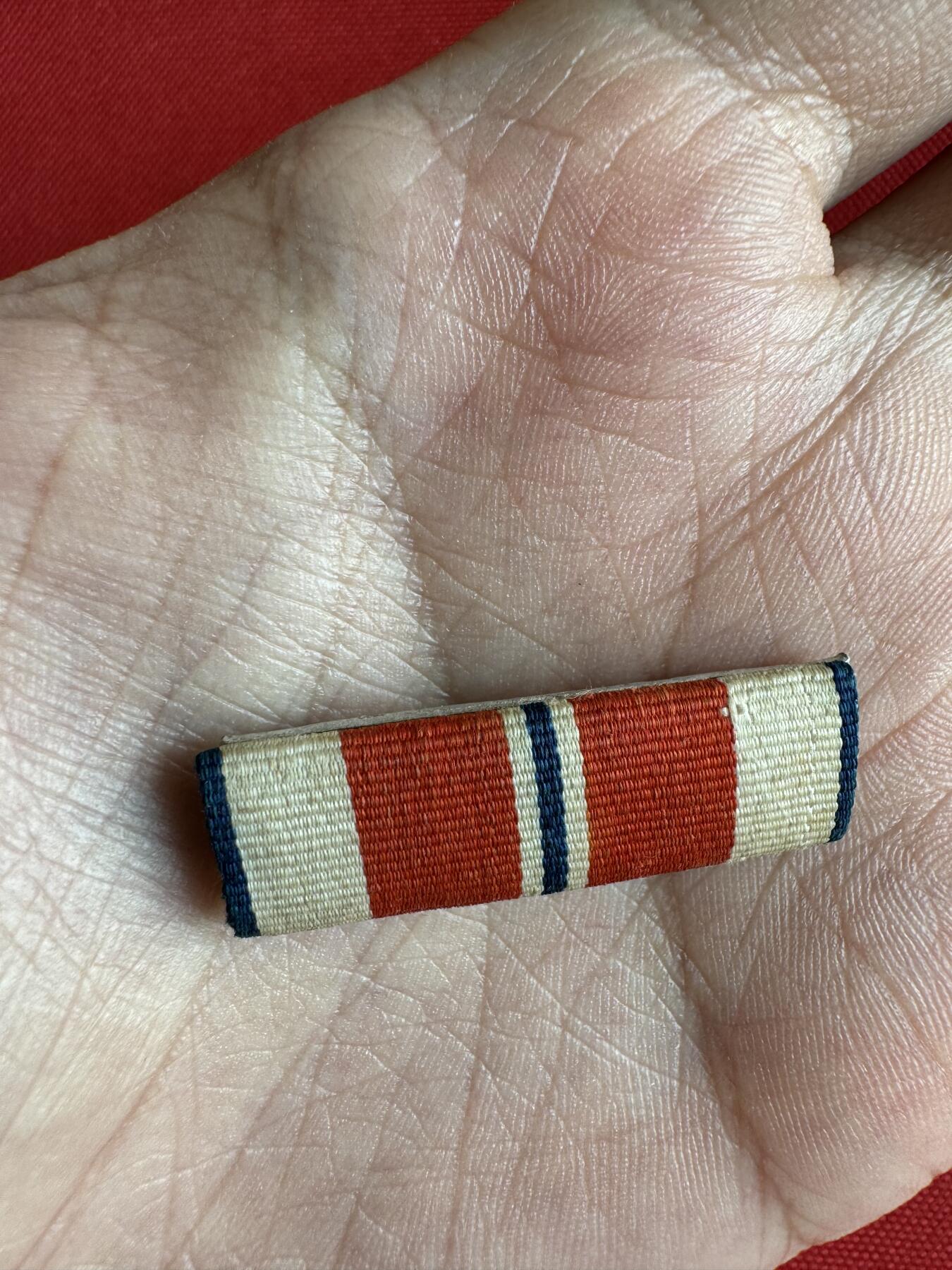 五哥徽章群   2号周四晚上八点4群联拍 略章