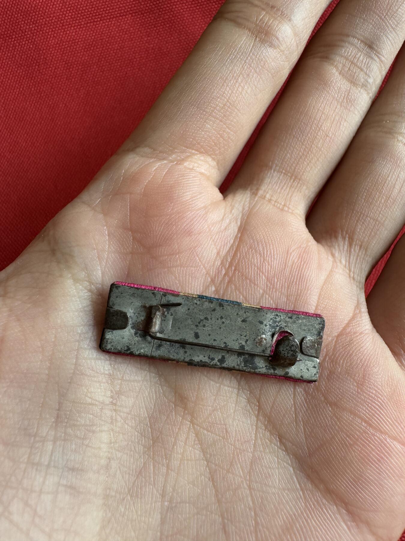 五哥徽章群   2号周四晚上八点4群联拍 略章