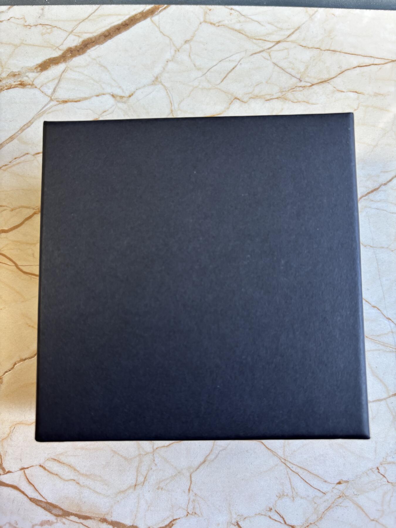 第196期拍卖 托克劳2022年龙凤呈祥1盎司阿勒泰全陨石彩纪念币，1盎司，发行888枚