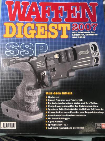 盛世勋华——号角文化勋章邮票专场拍卖第312期 - 德国出版 武器文摘2007年年鉴 厚达384页